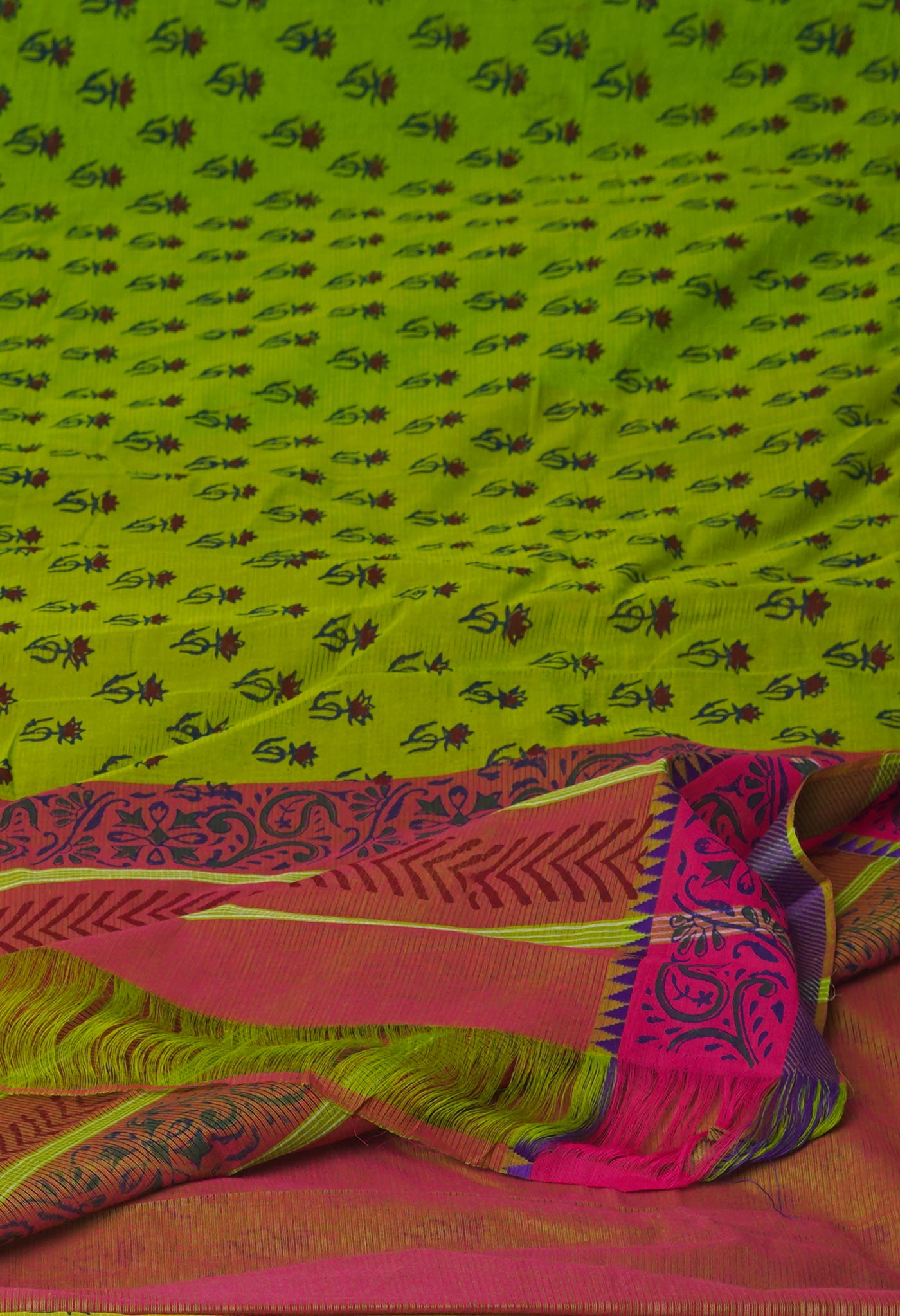 Parrot Green Mangalagiri Cotton Saree-UNM71186