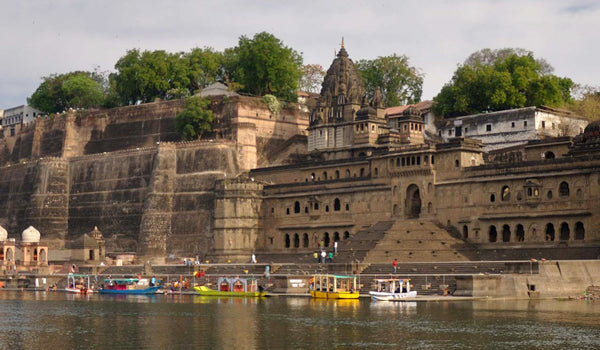 Travel with us to the Mystical Town of Maheshwar located on the banks of Mother Narmada