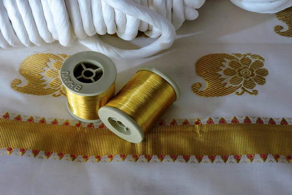 19000 Looms are idle – 20000 Weavers are jobless – Kerala Handlooms on verge of extinction?