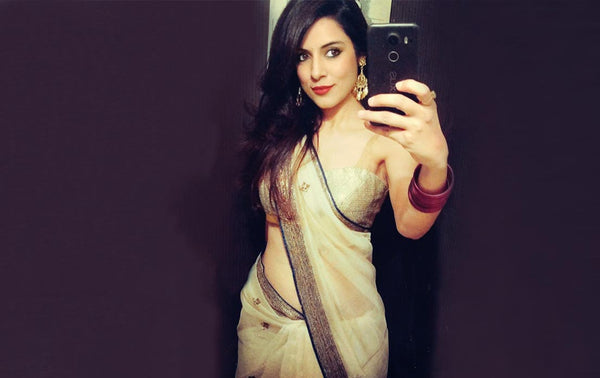 Learn how to get the Best Saree Selfie every single time !!
