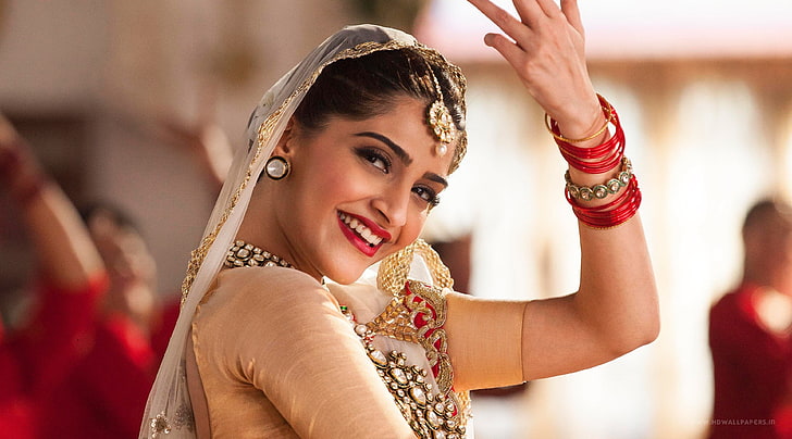 Sonam Kapoor - an acknowledged diva of style and fashion from Bollywood