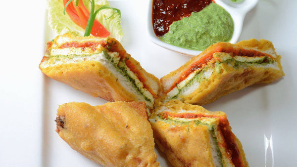 Cheese Bread Pakoda - Right from the kadai onto your plate