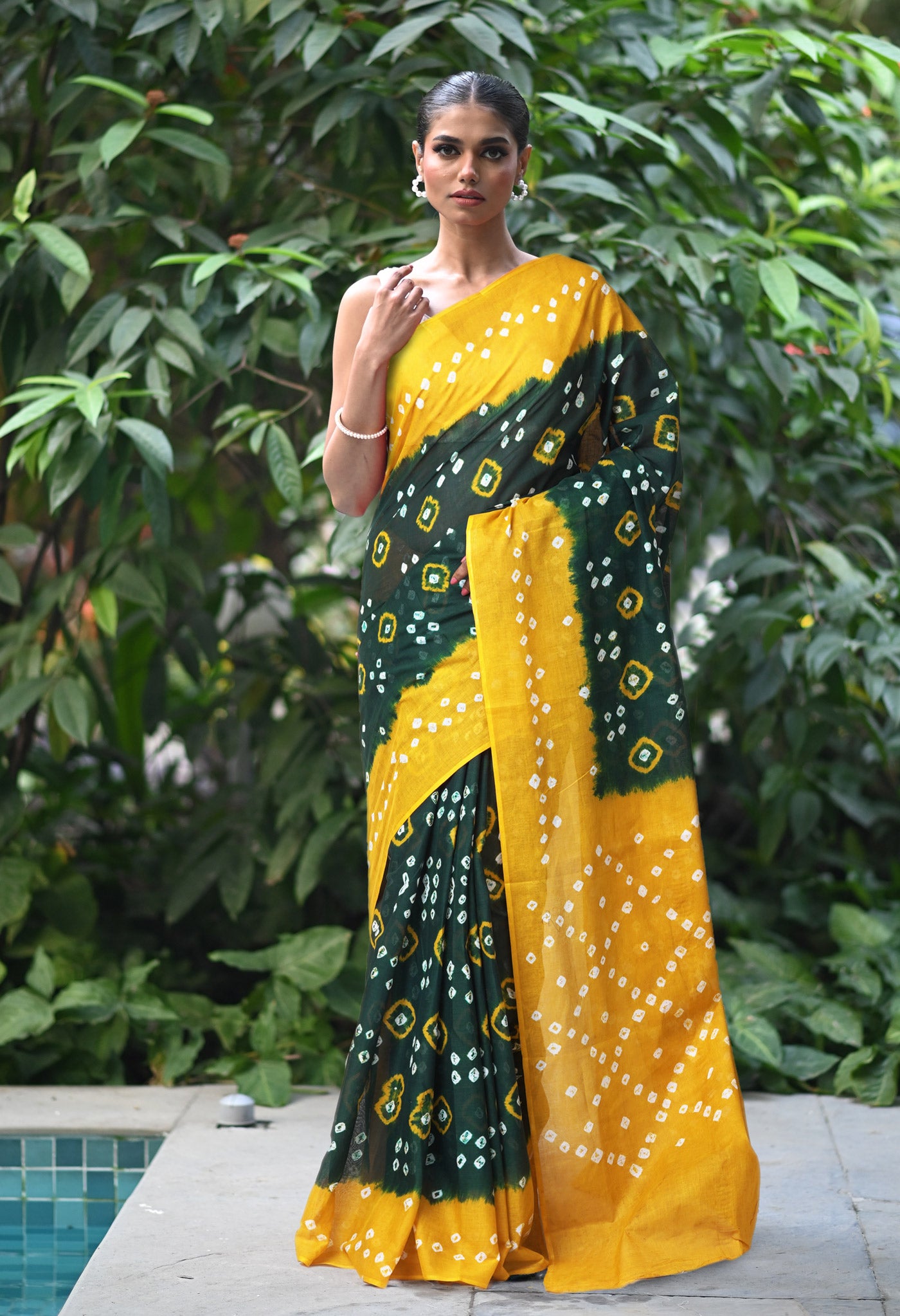 Green-Yellow Pure Bandhani Tie & Dye Soft Mulmul Cotton Saree-UNM82878