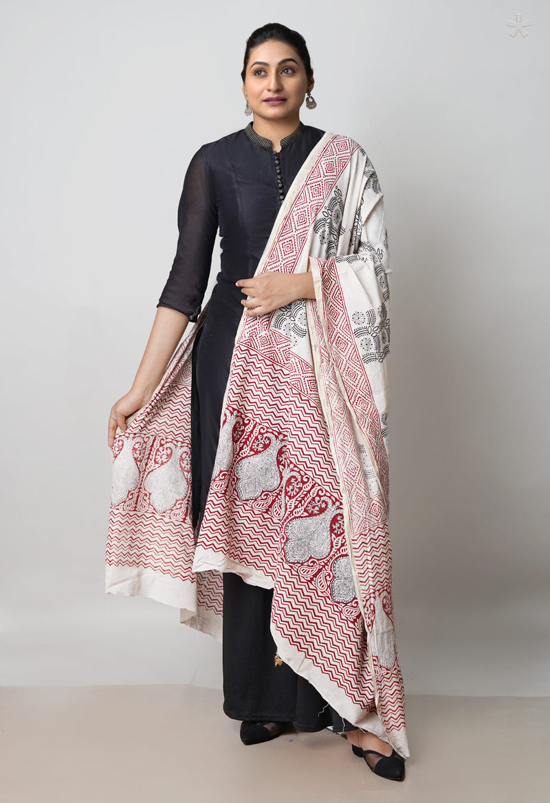 Half White Pure Cotton Bagh Printed Zari Piping Dupatta –UDS5055