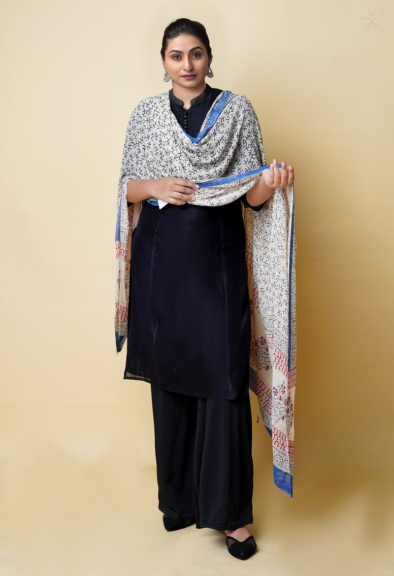 Half White Pure Batik Printed Chiffon Dupatta–UDS5271
