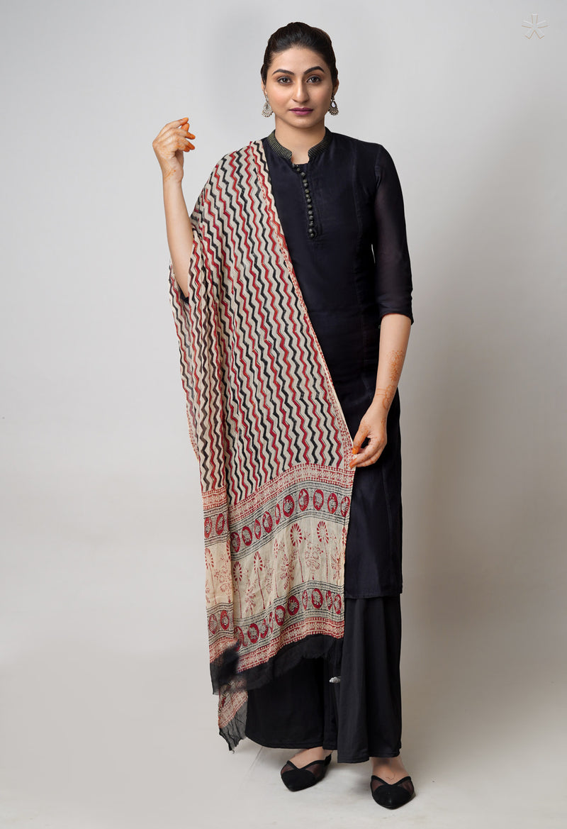 Cream Pure Batik Printed Chiffon Dupatta–UDS5274