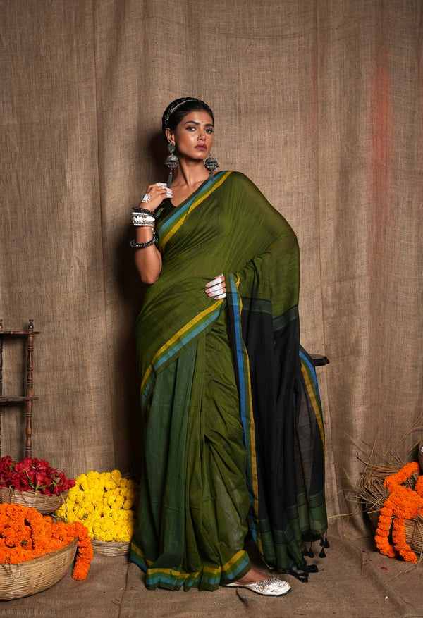 Olive Green-Black Pure  Plain With Contrast Pallu Cotton  Linen Saree With Tassels-UNM72856