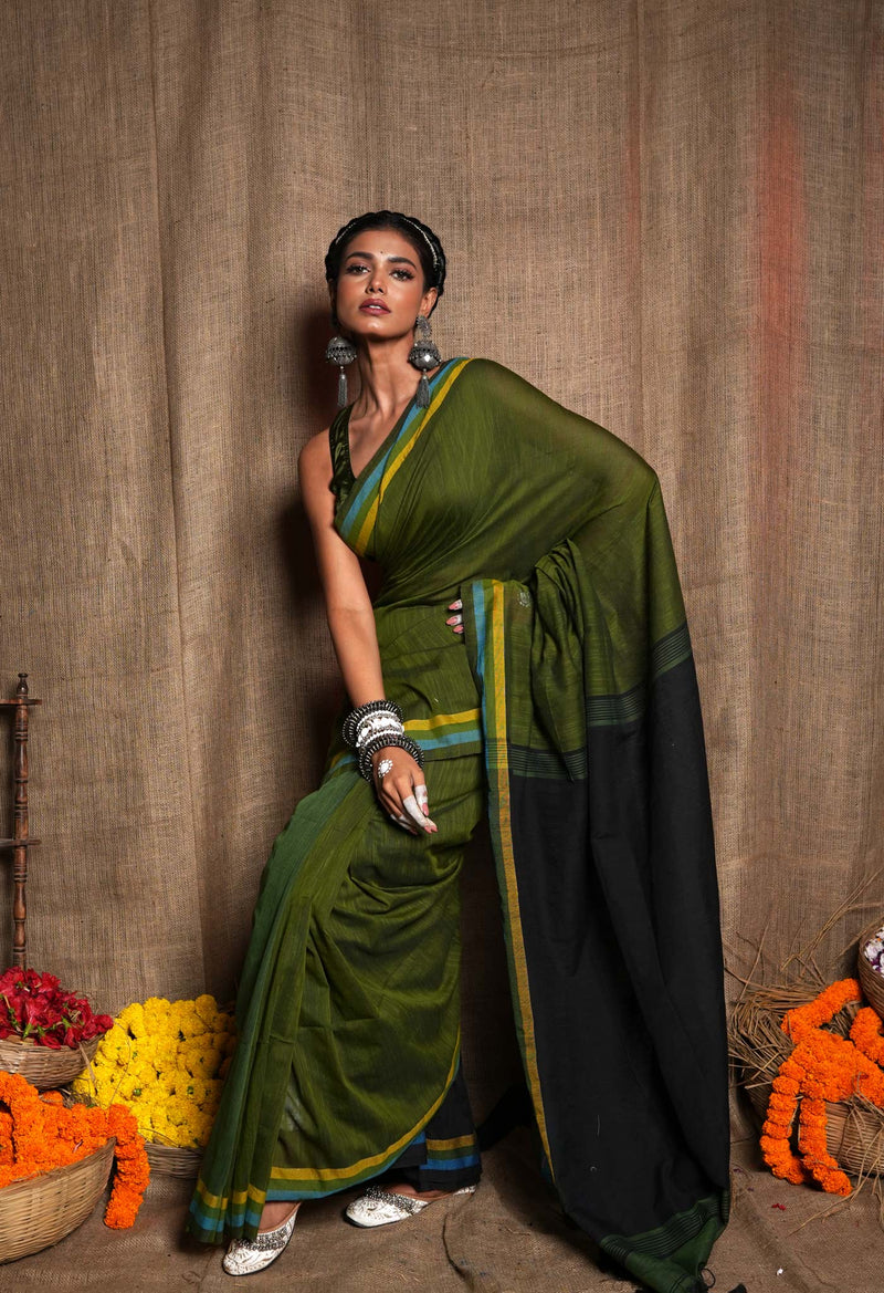 Olive Green-Black Pure  Plain With Contrast Pallu Cotton  Linen Saree With Tassels-UNM72856