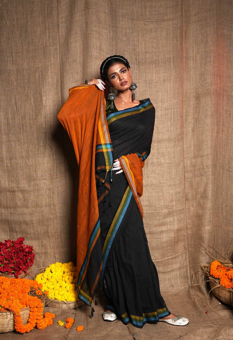 Black-Bronze Orange Pure  Plain With Contrast Pallu Cotton  Linen Saree With Tassels-UNM72862
