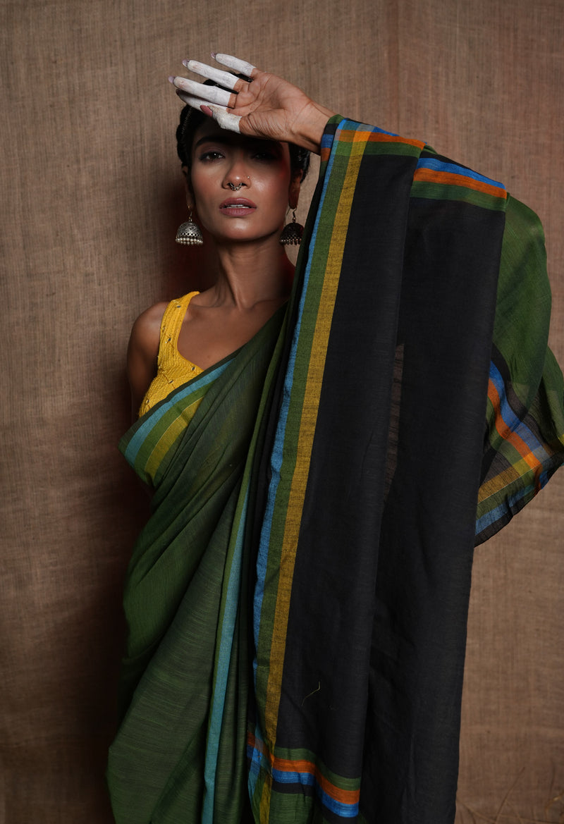 Olive Green-Black Pure  Plain With Contrast Pallu Cotton  Linen Saree With Tassels-UNM72864