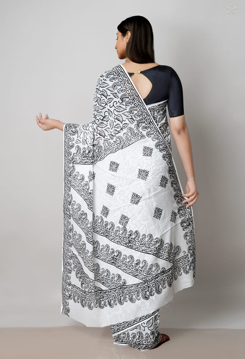 White Pure Block Printed  Superfine Mulmul Cotton Saree With Kalamkari Blouse Piece-UNM72909