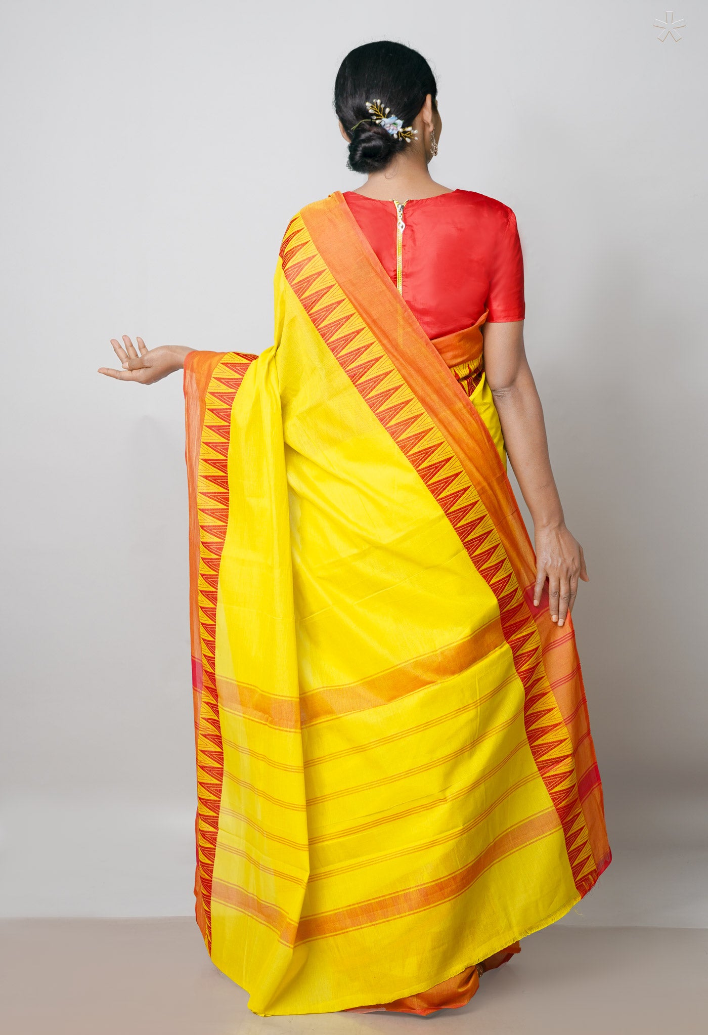 Yellow Pure Handloom Pavani Chettinad Cotton Saree