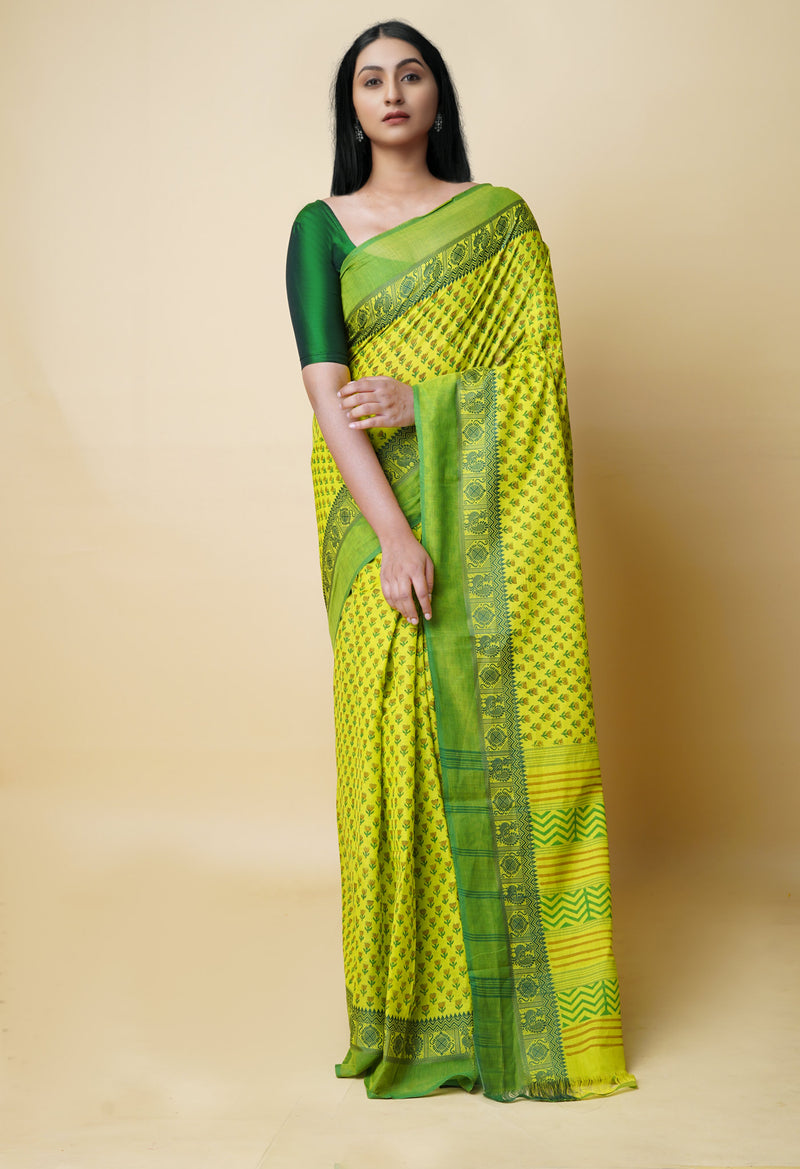 Parrot Green Pure Handloom Pavani Dyed Printed Chettinad Cotton Saree-UNM73253