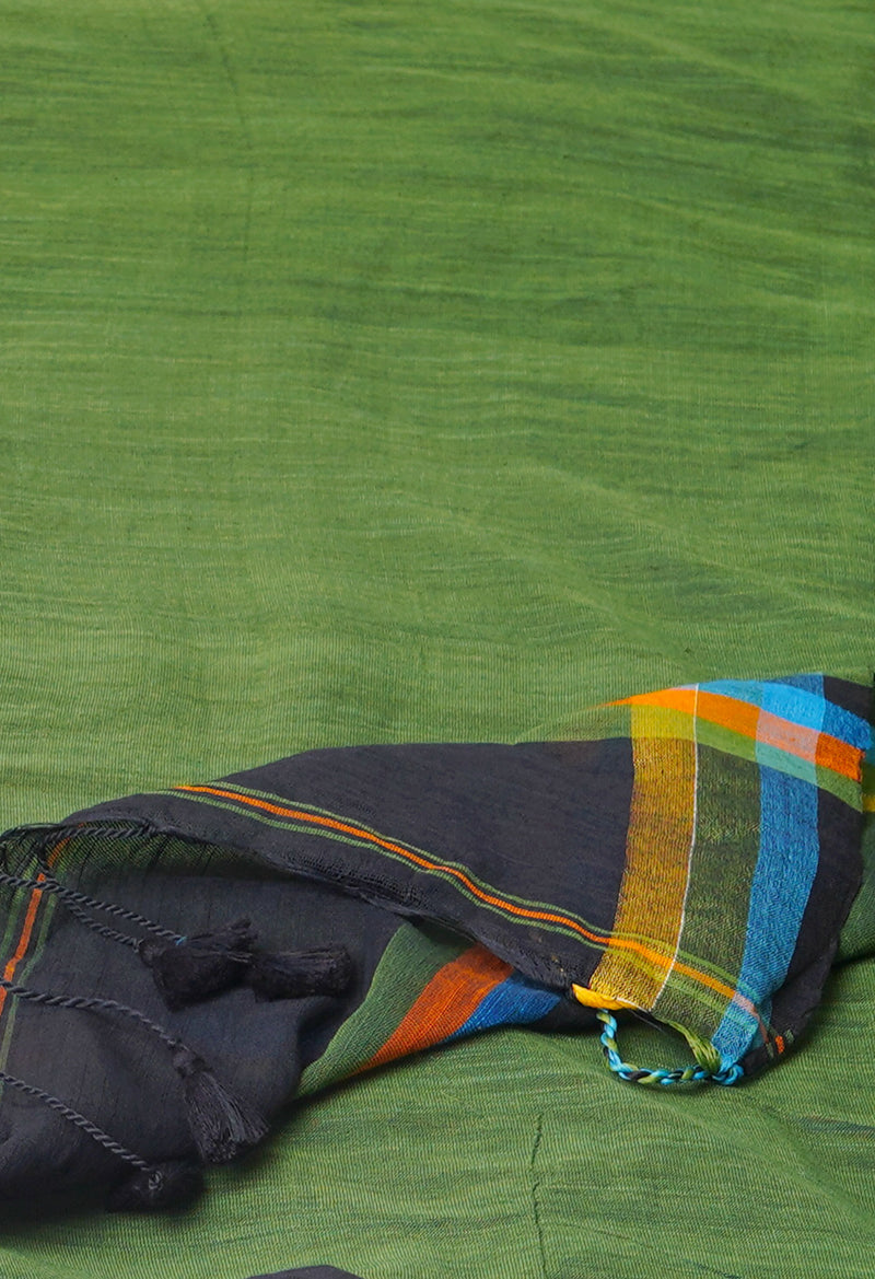 Black-Green Pure  Plain Contrast Pallu Cotton Linen Saree-UNM73869