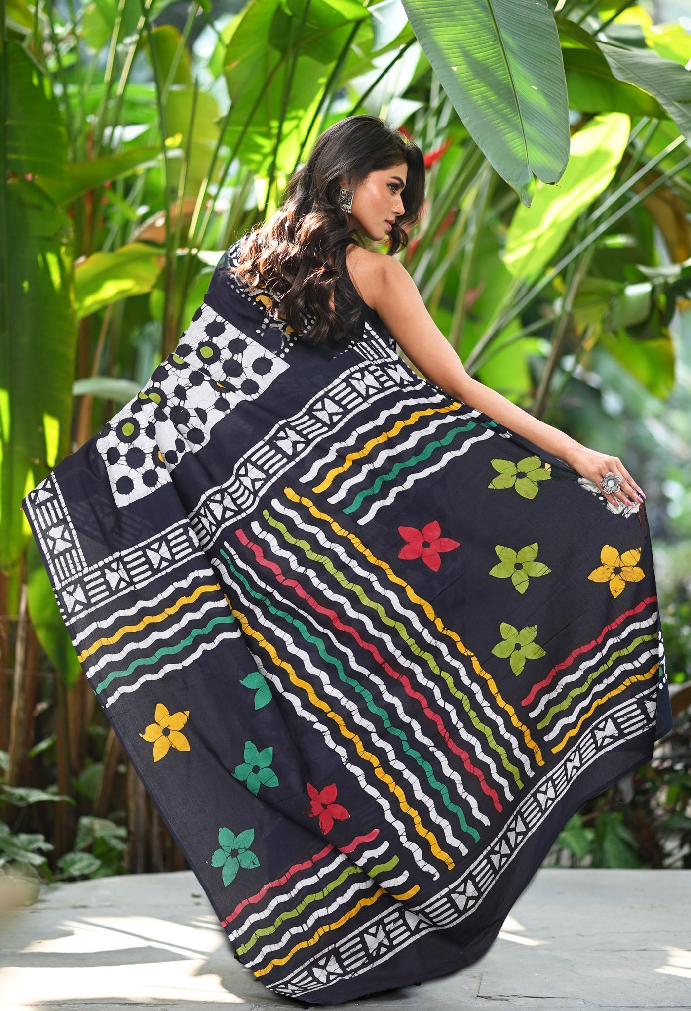 Black Pure  Wax Batik Printed Soft Cotton Saree-UNM80555