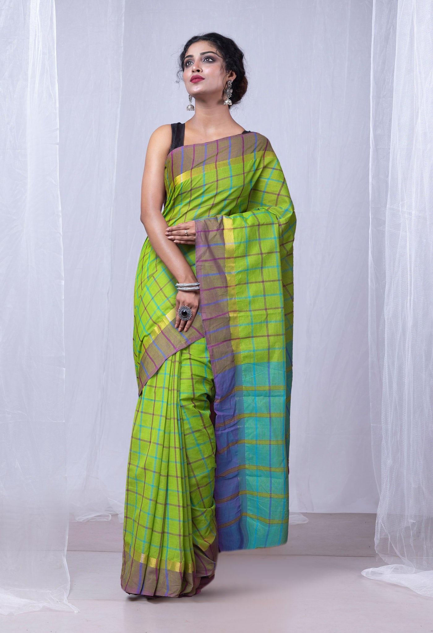 Green-Blue Pure Woven Checks Pavani Mangalgiri Cotton Saree-UNM83144