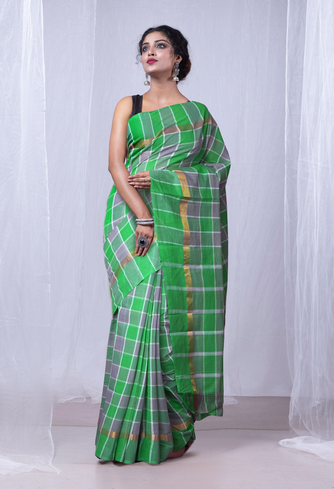 Green-Grey Pure Woven Checks Pavani Mangalgiri Cotton Saree-UNM83155