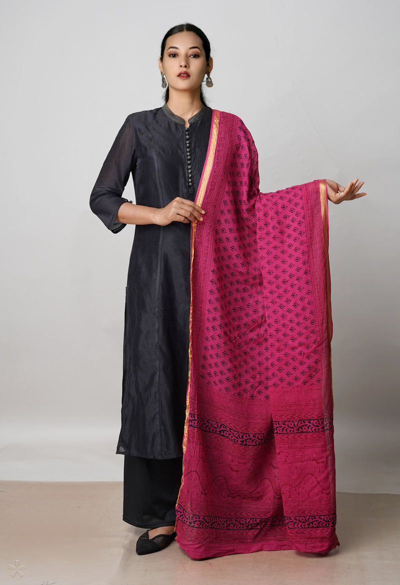 Hippie Pink Pure Cotton Bagh Printed Zari Piping Dupatta –UDS5041