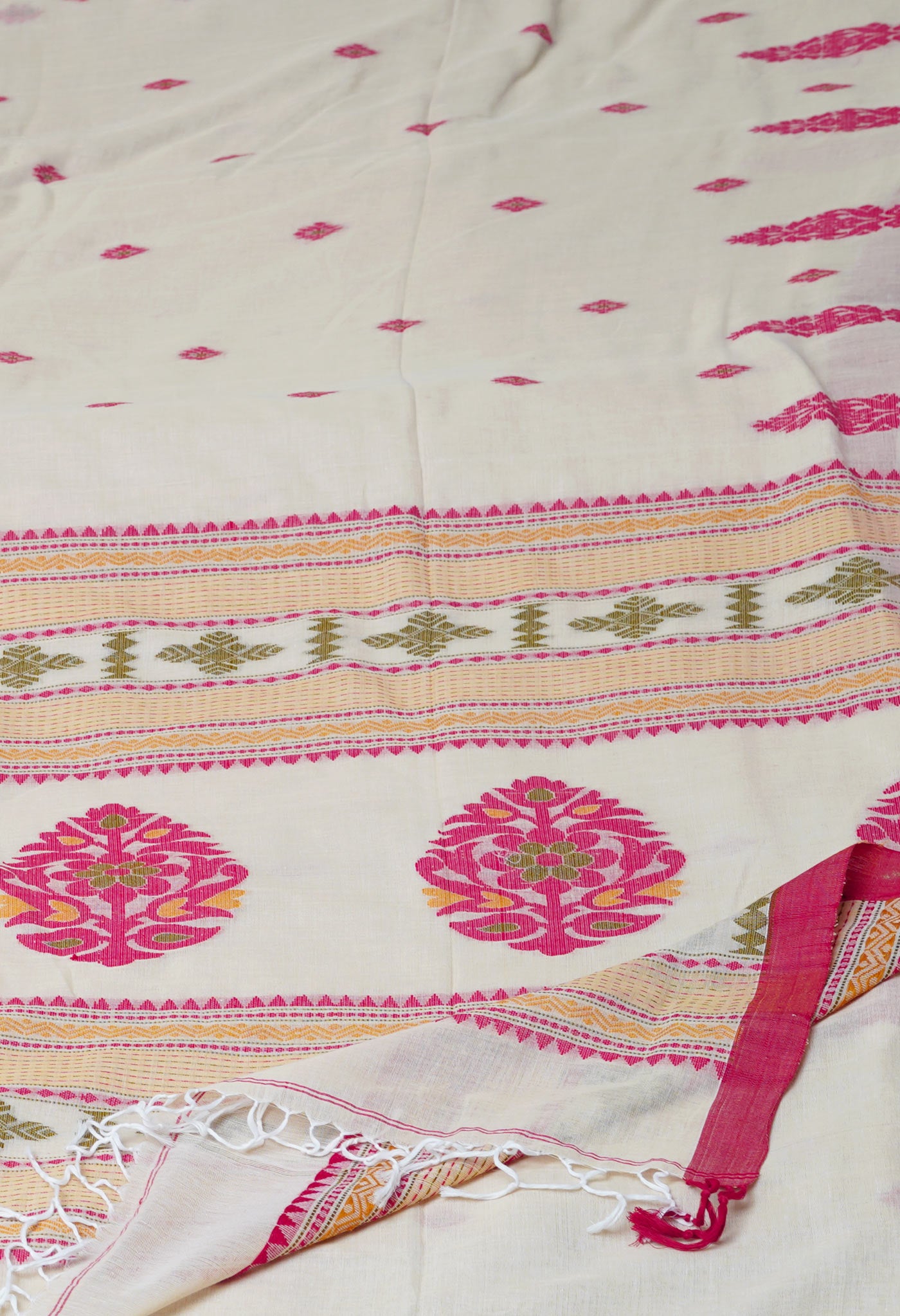Cream Pure Handloom Handloom Dhaka Jamdhani Bengal Cotton Saree-UNM71892