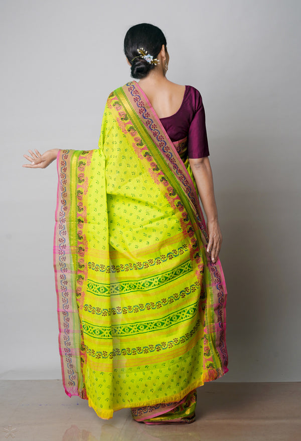 Parrot Green Pure Handloom Pavani Dyed Printed Chettinad  Cotton Saree-UNM71912