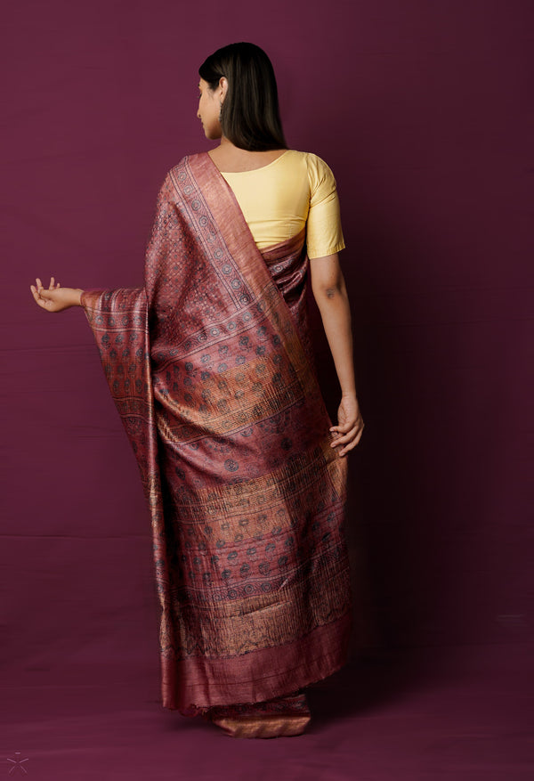 Peach Pink Pure Handloom Block Printed  Bengal Tussar Silk Saree-UNM72200
