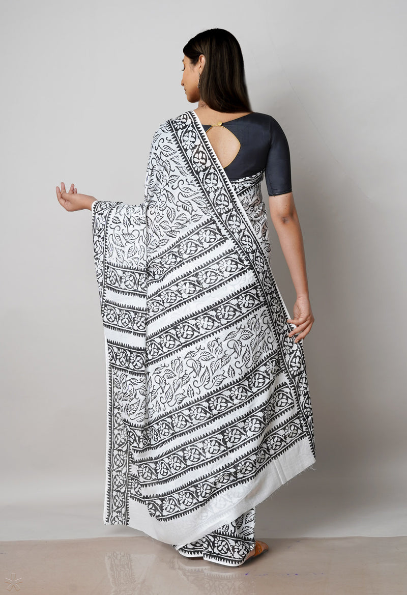White Pure Block Printed  Superfine Mulmul Cotton Saree With Kalamkari Blouse Piece-UNM72910