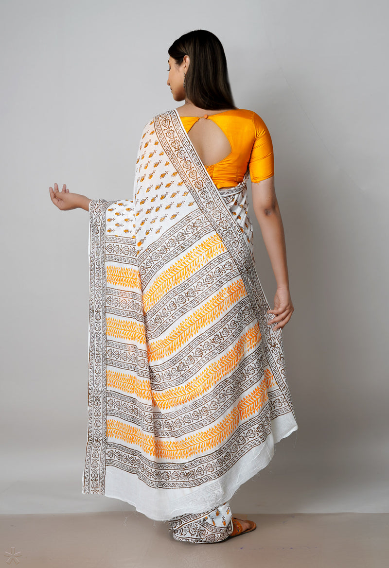 White Pure Block Printed  Superfine Mulmul Cotton Saree With Kalamkari Blouse Piece-UNM72924