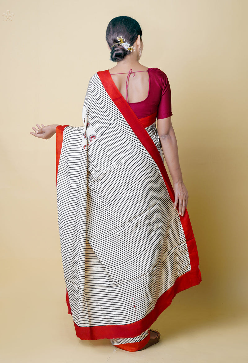 Ivory Pure  Bagru Printed Crepe Silk Saree-UNM73257