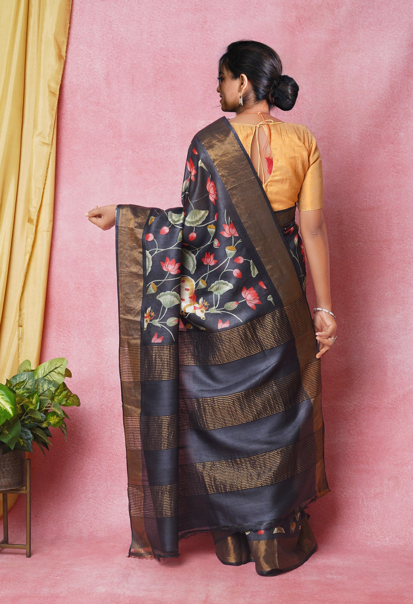 Black Pure Handloom Designer Printed Bengal Tussar Silk Saree-UNM74064