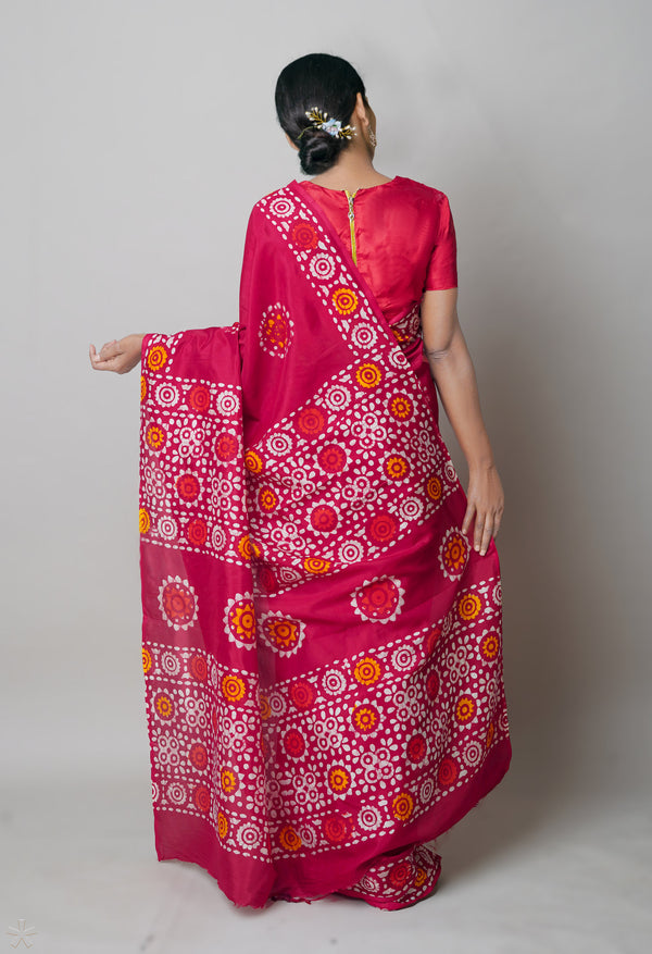 Red Pure  Hand Block Wax Batik Printed Soft Silk Saree-UNM74189