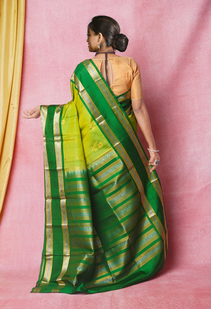 Green Pure Handloom Kanjivaram Silk Saree-UNM74248