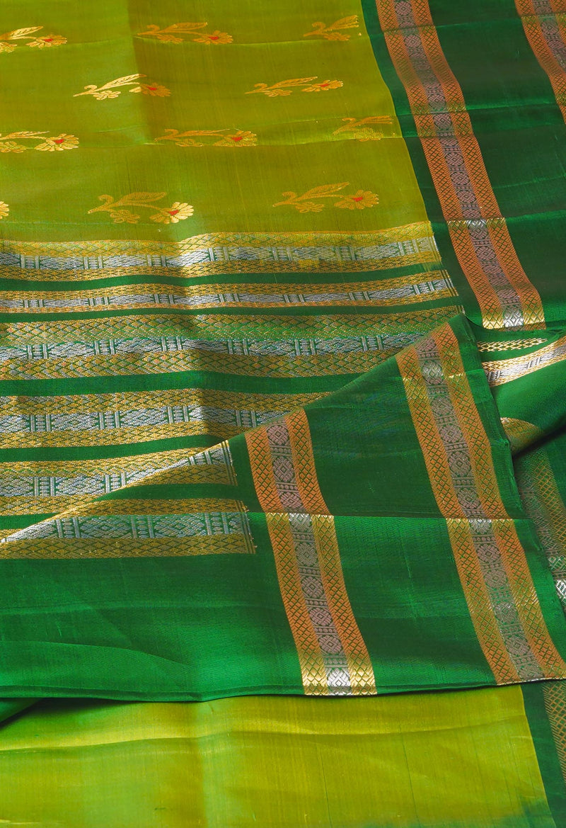 Green Pure Handloom Kanjivaram Silk Saree-UNM74248