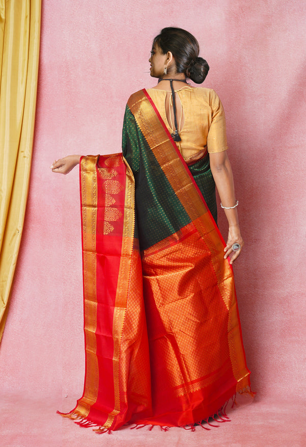 Green-Red Pure Handloom Kanjivaram Silk Saree-UNM74256