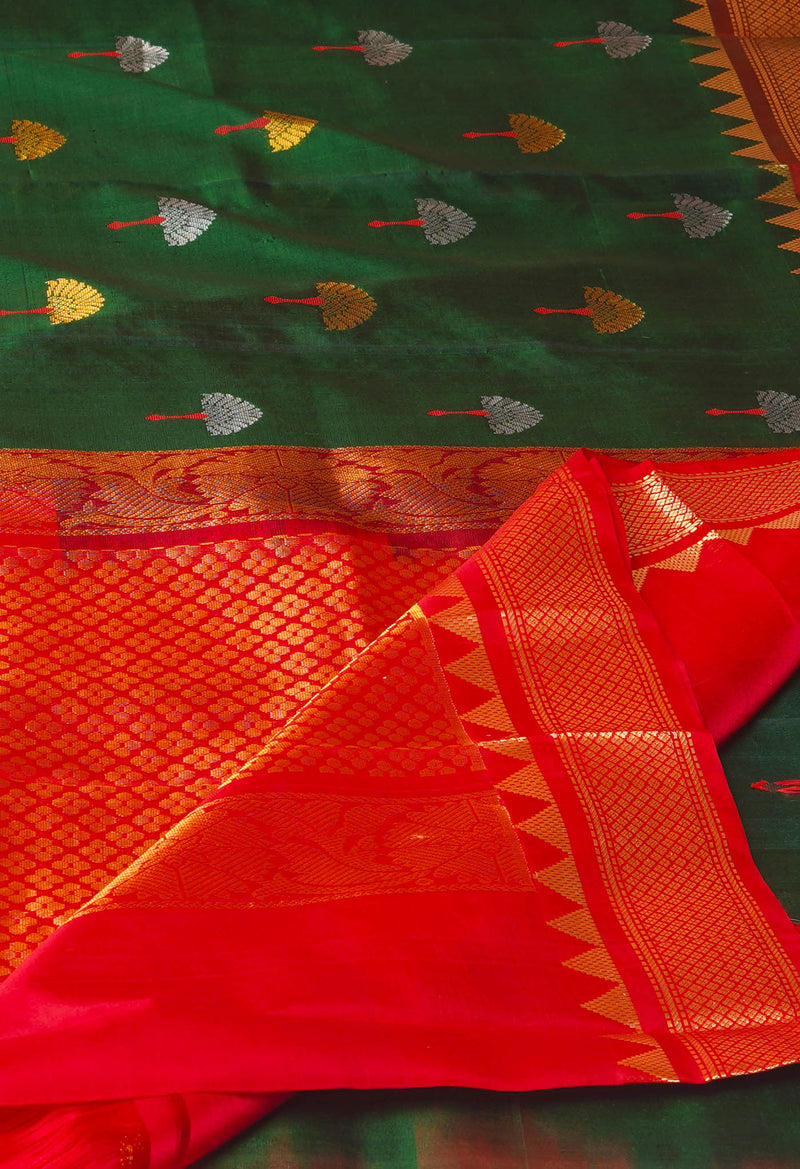 Red-Green Pure Handloom Kanjivaram Silk Saree-UNM74261
