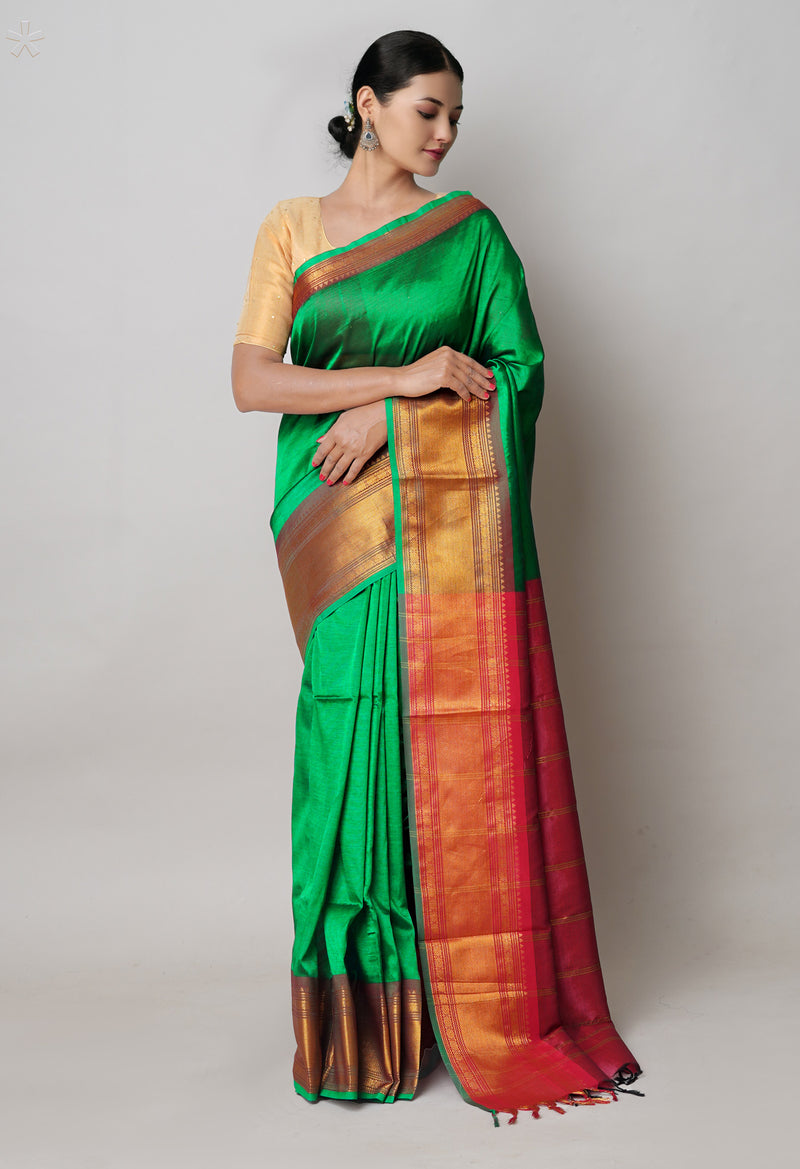 Green Pure Handloom Narayanpet Silk Saree-UNM74363