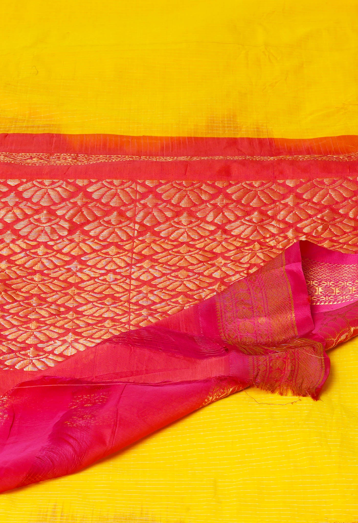Yellow Pure Handloom Gadwal Cotton Saree