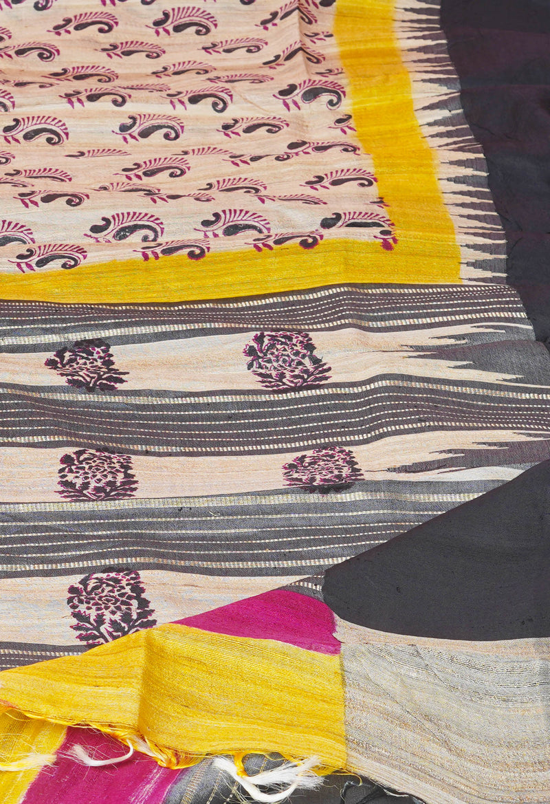 Off White Pure Handloom Hand Block Printed Vidarbha Tussar Silk Saree-UNM74504