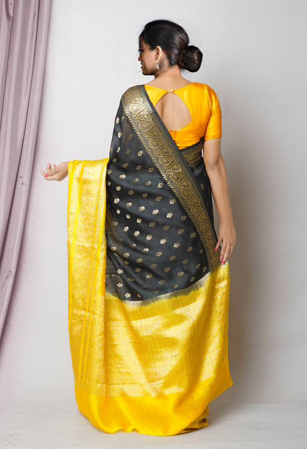 Black Pure  Dyed Banarasi Chiniya Silk Saree-UNM75013