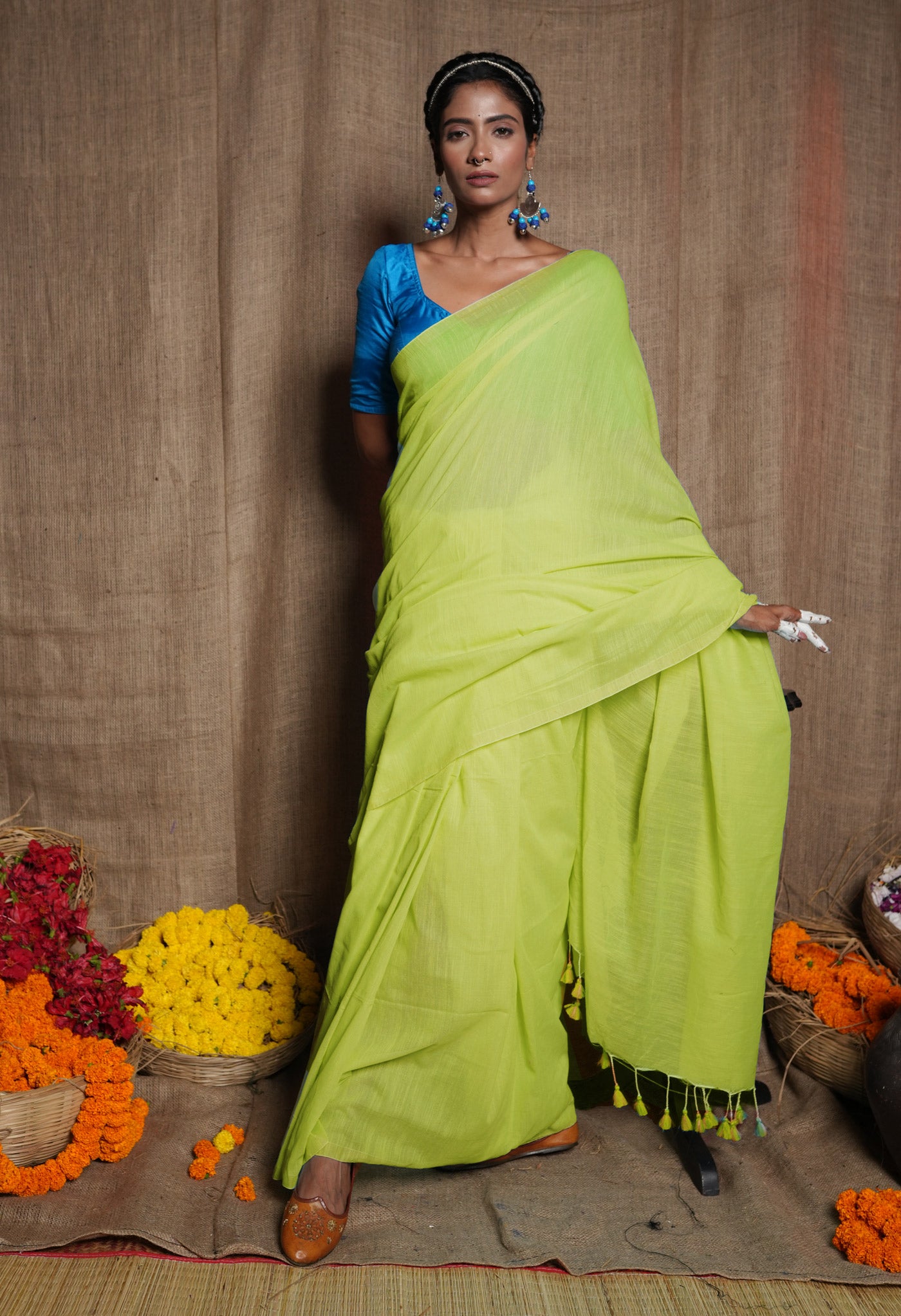 Green-Yellow Pure Cross Weave Plain Cotton Linen Saree With Tassels