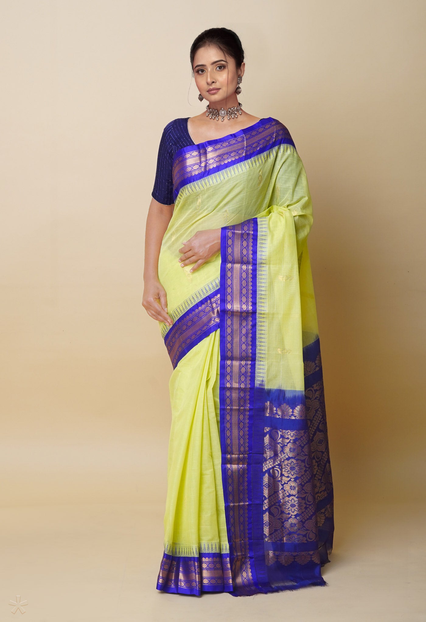 Light Yellow Pure  Handcrafted Gadwal cotton Saree-UNM75381