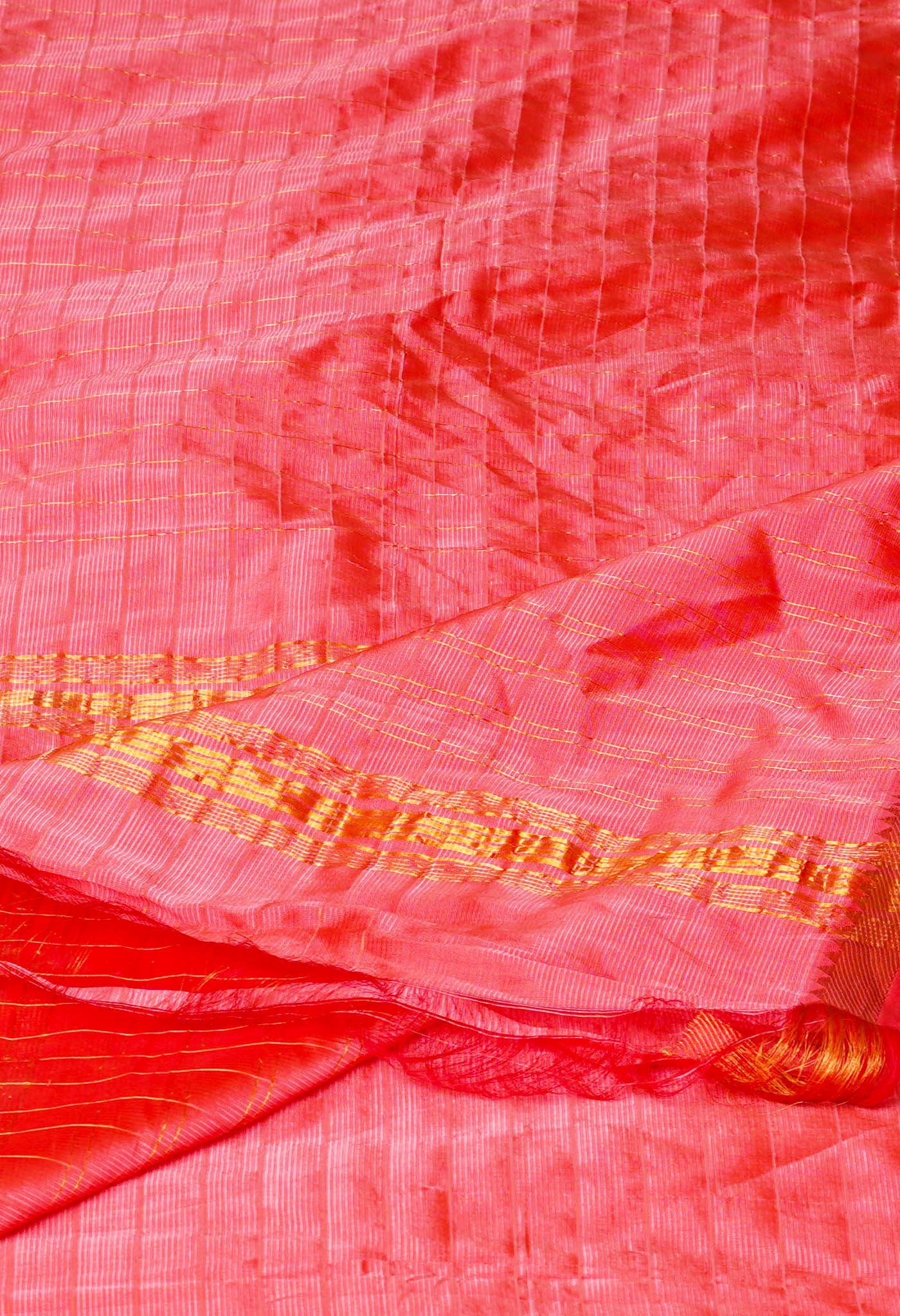 Coral Pink Pure  Zari Weaving Checks Mangalgiri Soft Silk Saree
