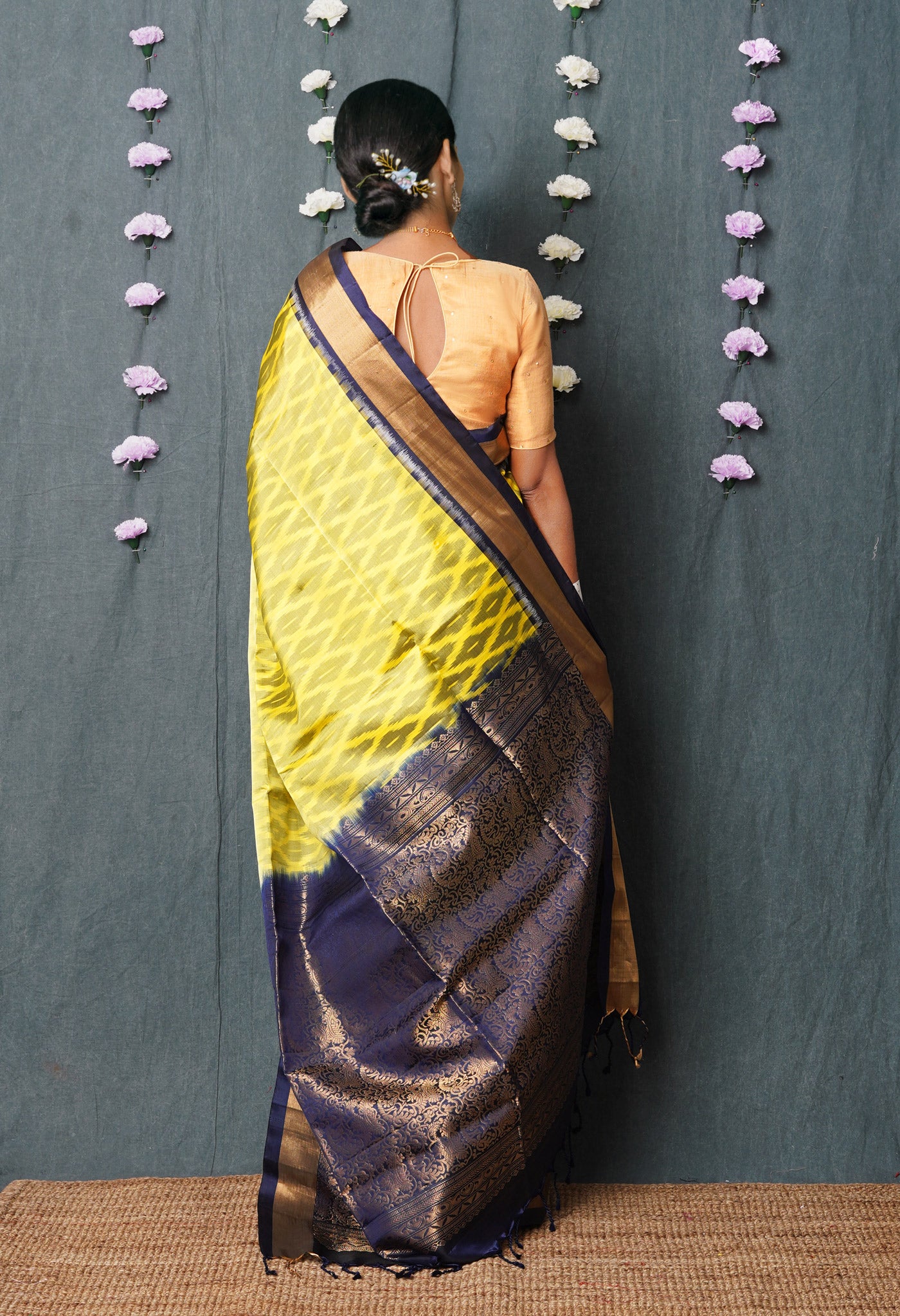 Yellow Pure Handloom Ikat Pochampally Pattu Silk Saree