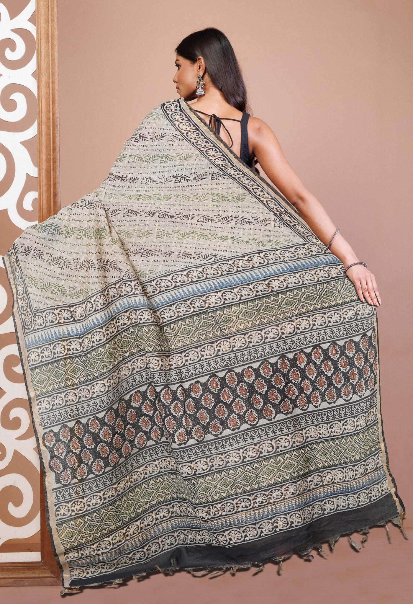 Ivory Pure Discharge Bagru Printed Pashmina Chanderi Sico Saree-UNM76214