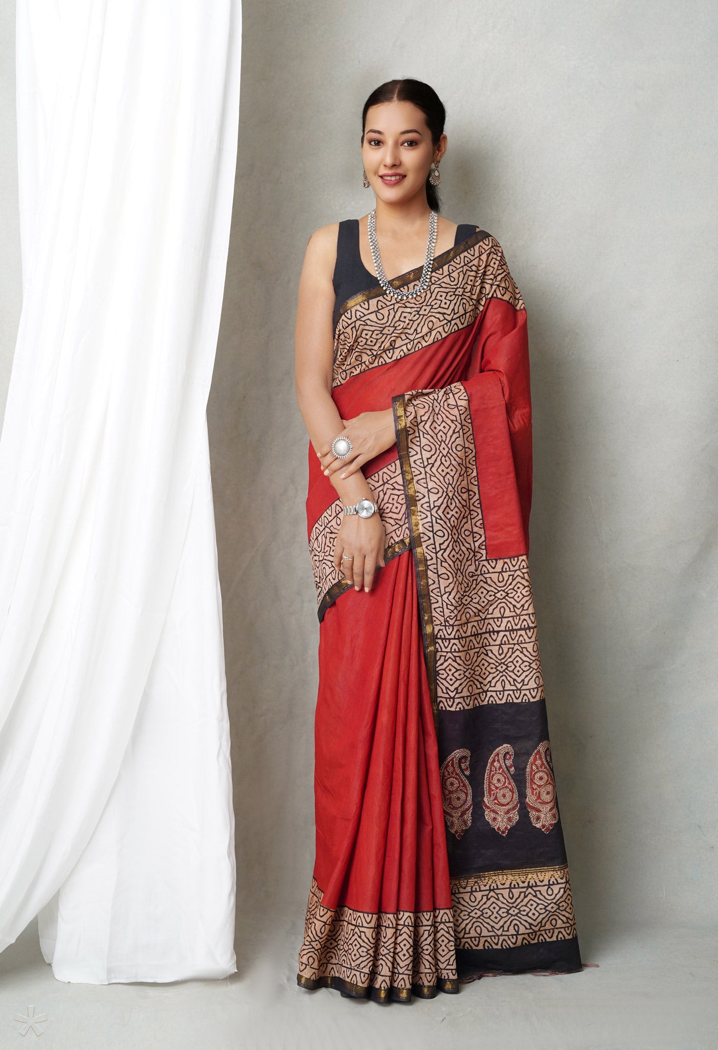 Red  Bagh Printed Pashmina Sico Saree