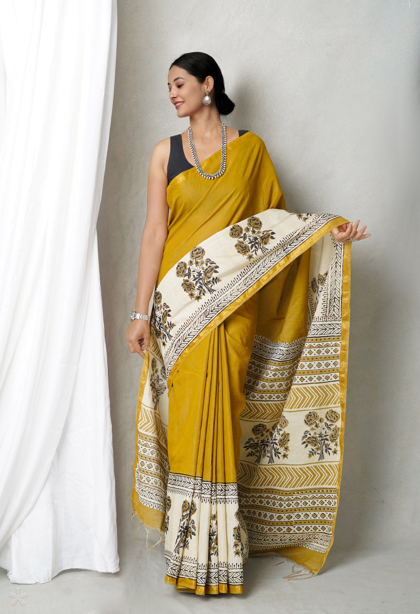 Green  Bagh Printed Pashmina Sico Saree