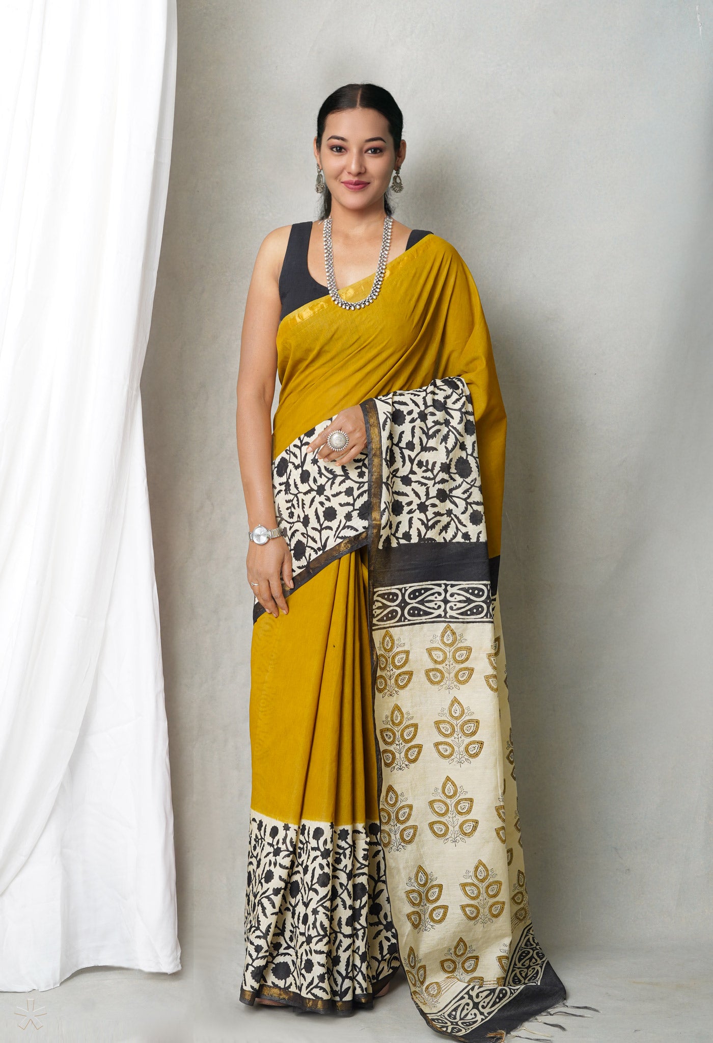 Green  Bagh Printed Pashmina Sico Saree