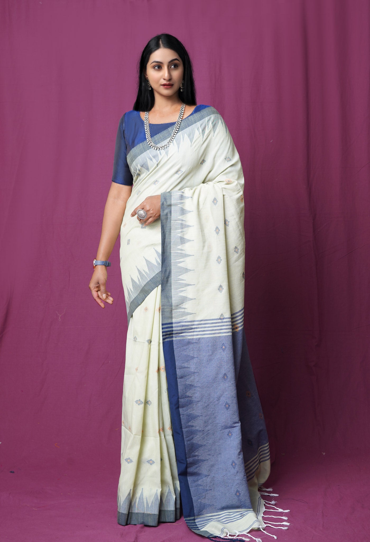 Pastel Green Pure Handloom Bengal Cotton Linen Saree