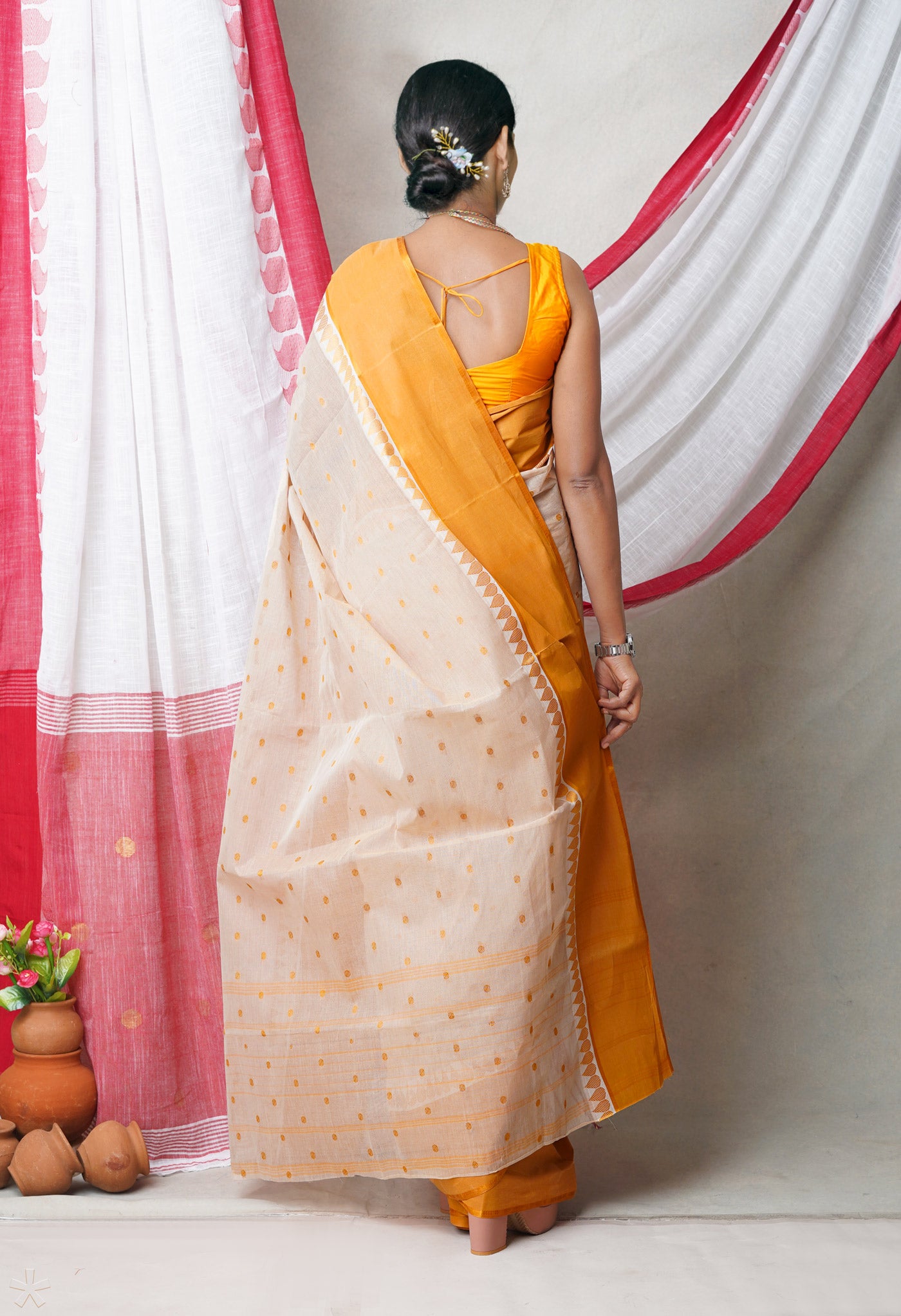 Beige Pure Handloom Superfine Bengal Cotton Saree