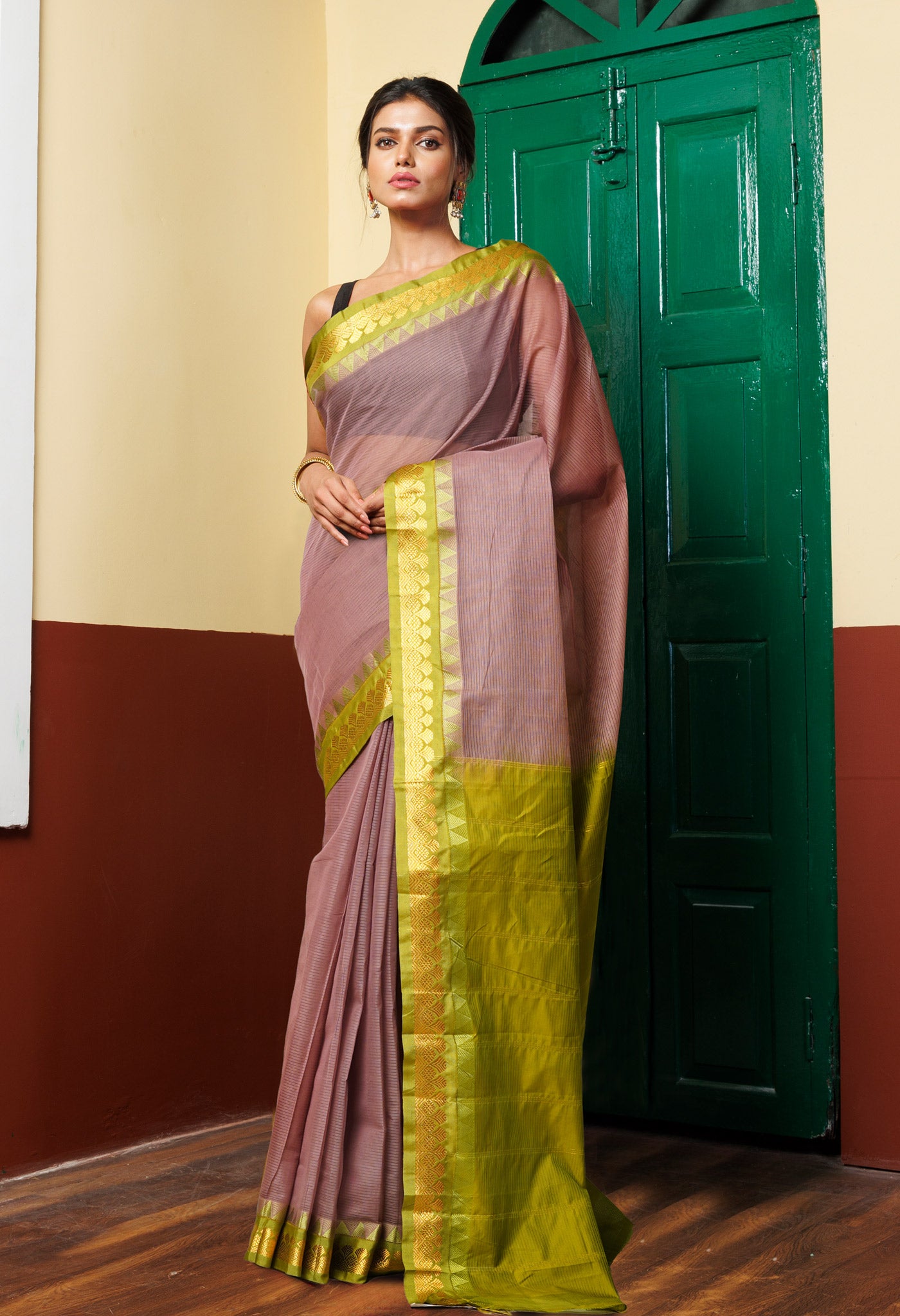 Brown Pure Handloom Gadwal Cotton Saree