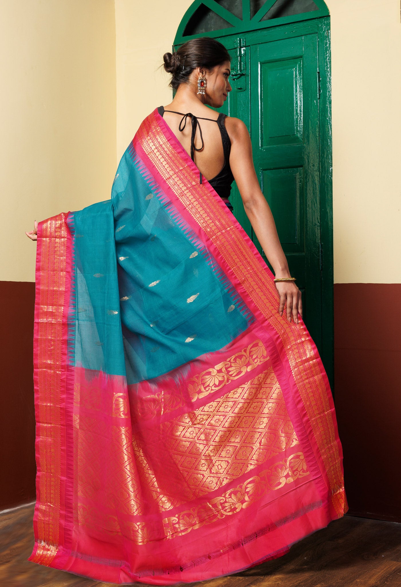 Green Pure Handloom Gadwal Cotton Saree